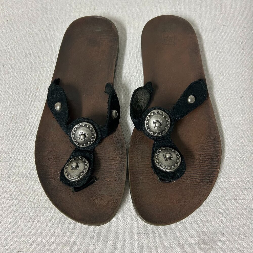 Mossimo Sandals Womens 8 Black Silver Metal Medallions